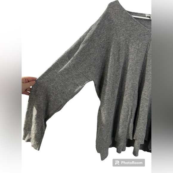 She & Sky Oversized High Low Sweater - Picture 2 of 8